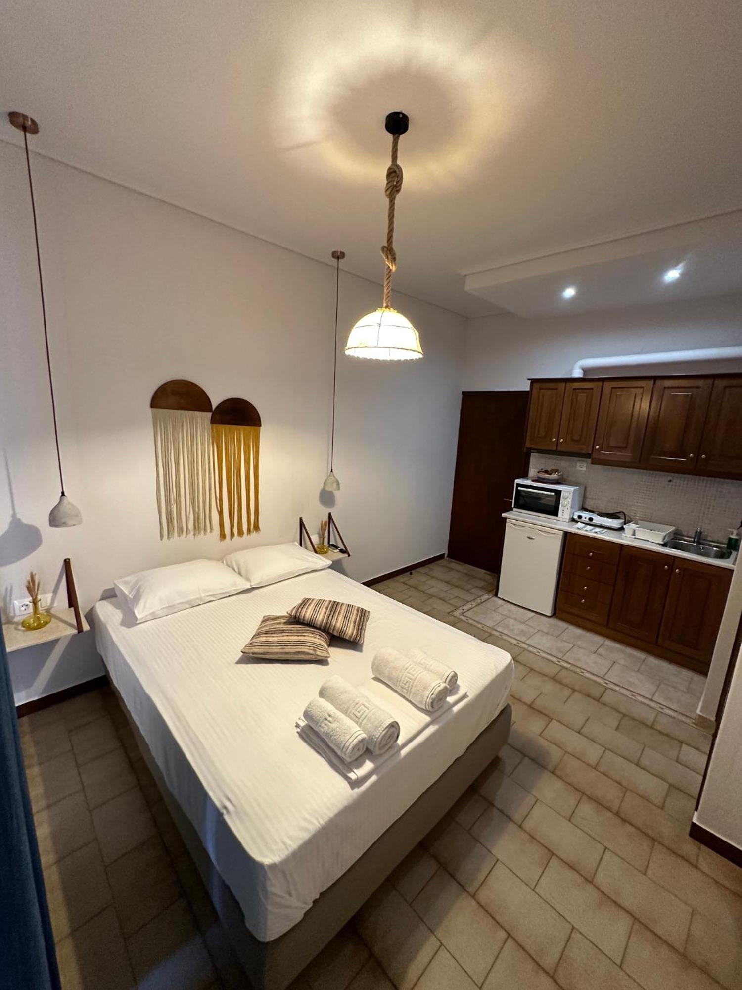 Amelia Beach Apartments Agios Ioannis  Экстерьер фото
