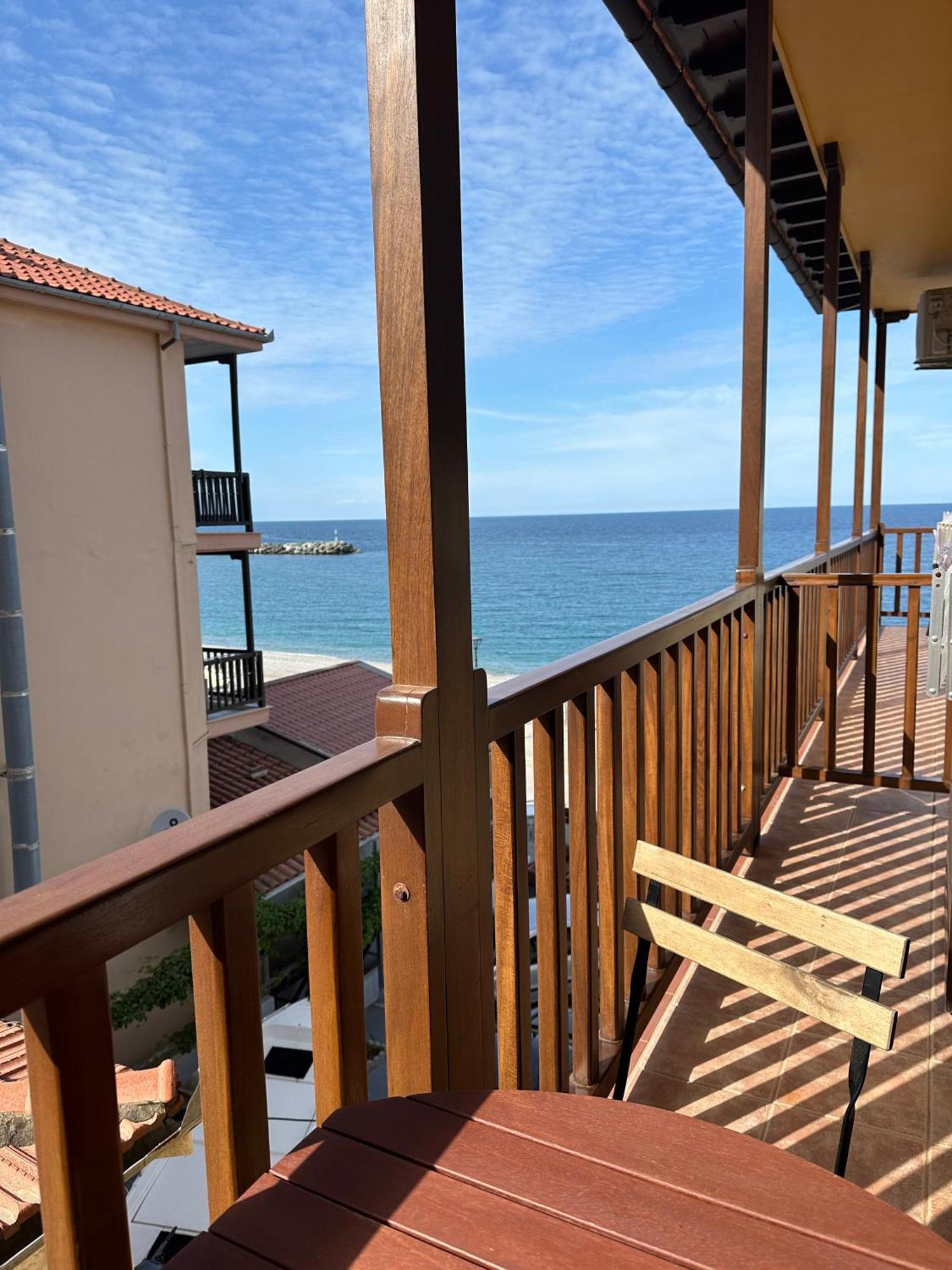Amelia Beach Apartments Agios Ioannis  Экстерьер фото