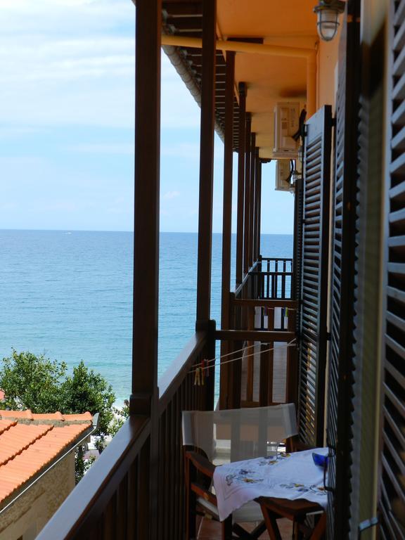 Amelia Beach Apartments Agios Ioannis  Экстерьер фото