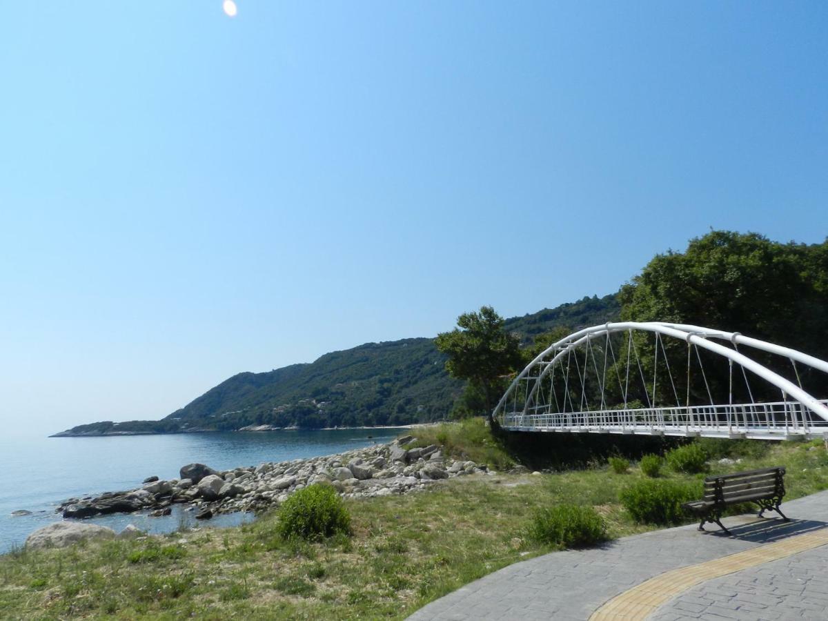 Amelia Beach Apartments Agios Ioannis  Экстерьер фото